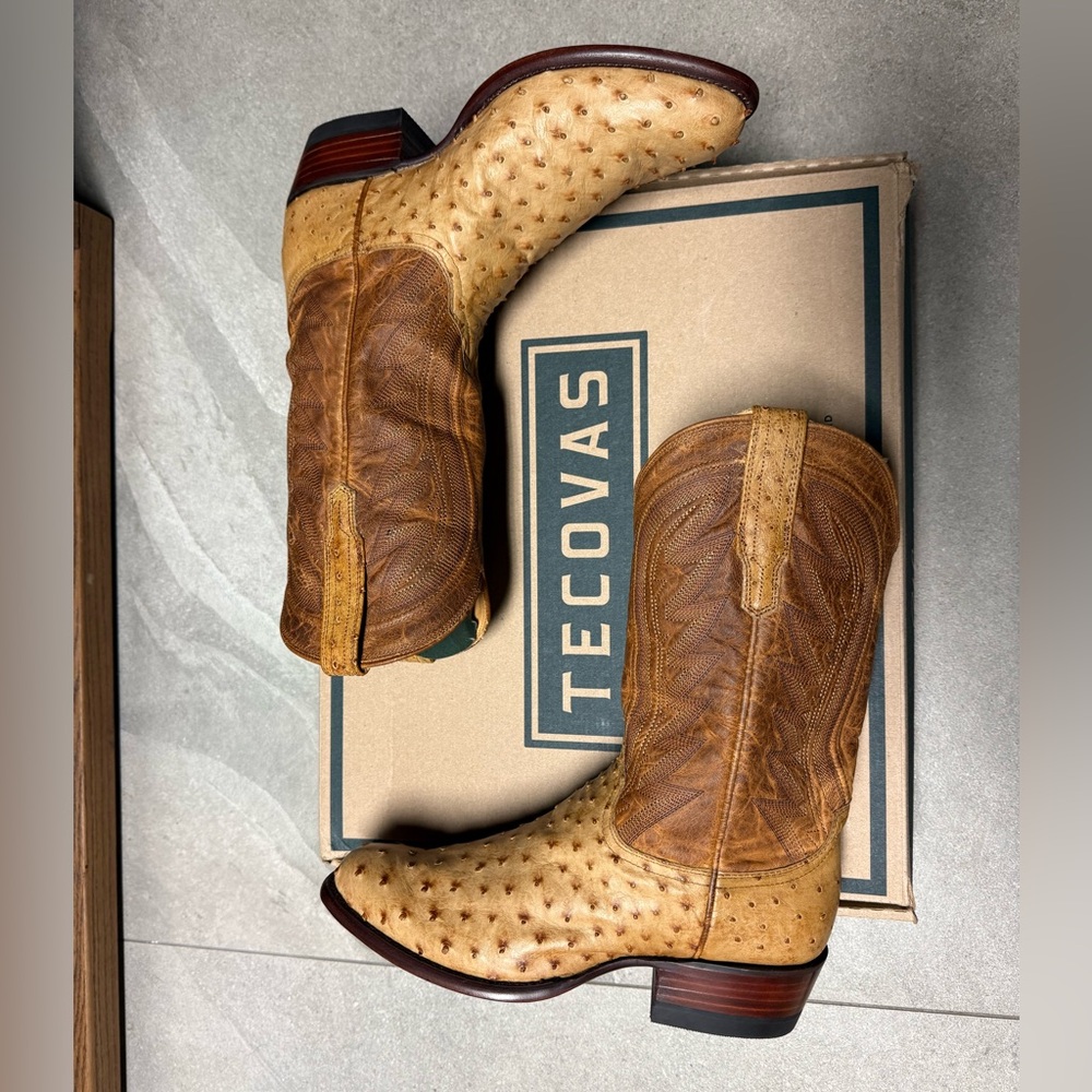 Tecovas Wyatt II Ostrich Boots sz 9.5 “Cedar”